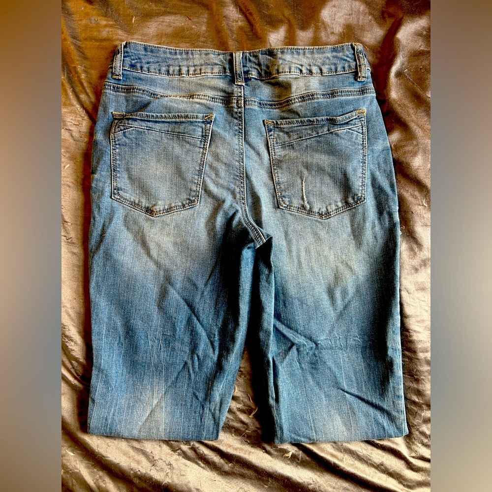 Maurice’s pearl studded capri